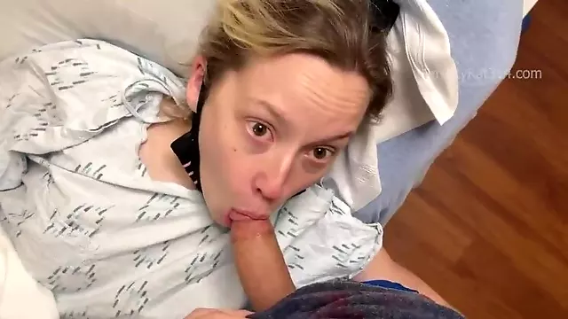 I BLEW MY BOYFRIEND IN THE HOSTPITAL PRE-OP ROOM - THE SURGEON ALMOST CAUGHT US!!! FT. SmartyKat314 and @lofi dreamz