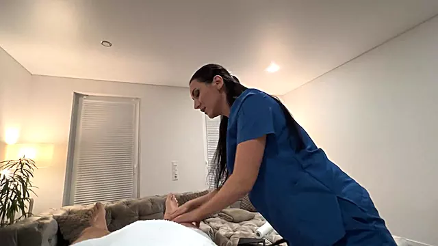 Grote Tieten Diep In Keel, Grote Tieten Massage, Russisch Grote Tieten, Grote Mooie Borsten