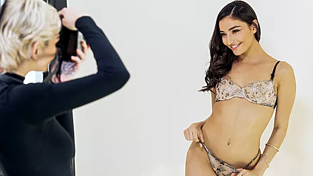 Lesbiche Sexy, Si Fa Leccare La Figa, Leccata Di Figa Lesbo, Leccata Di Figa, Lesbiche Autoreggenti