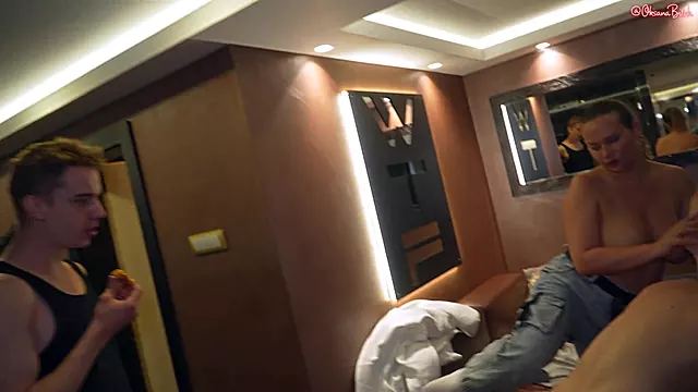 Backstage! Crazy Hardcore Fucking! The Girl Fucked The Milf's Mouth With her Feet! Squirt! Spanking!