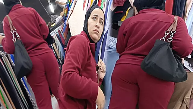 Bedouin arbic whore with a great ass