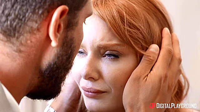 Trekantsex Blondiner, James Den