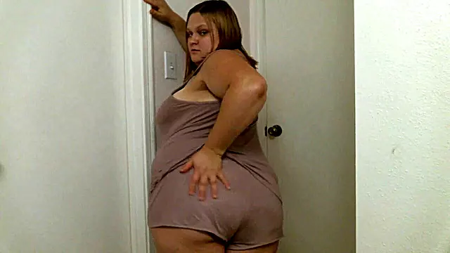 Shower, plumper, enormous