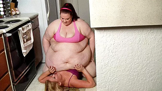 Lesbisk Face Siting, Ansigt Sidde, Lesbisk Face Sitting, Lesbien Fat Girls, Køkken Lesbisk