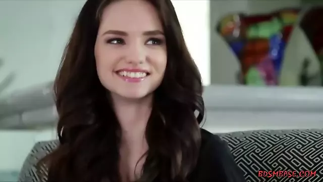 Kleine Teens, Teenager Babe, Hübsches Teen, Teen Hure, Heiße Babes, Busenwunder, Blondiene Junge