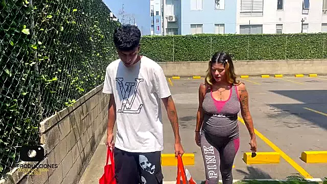I Help My Pregnant Neighbor As A Pretext To Fuck Her Hard And Throw My Cum On Her Big Tits