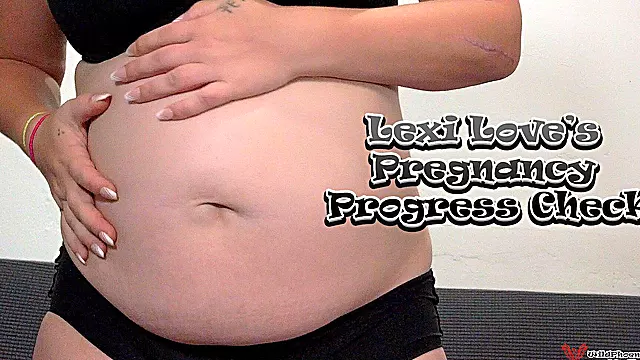 Lexi Love's Pregnancy Progress Check: Naked Weigh-in & Explicit Measurements