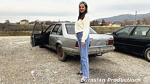 297 - Jessy revs hard Opel Rekord