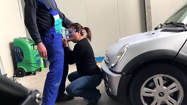 I Take The Car To But Pay Him With A Perfect Blowjob...public Blowjob With Deep Throat