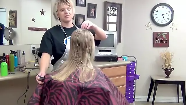 Lang Lesbisch, Lesbisch In Korte Broeken, Blond Lesbian, Kort Blond, Fetisj Lesbian