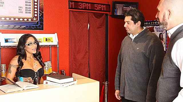 کیر بزرگ, کیر گنده تو کوس, سینه بزرگ بلند, سبزه پستون گنده, دهانی سینه بزرگ, ساک زدن زن میانسال