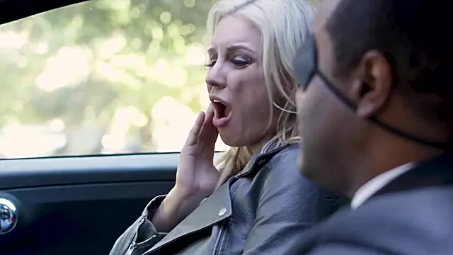 Captain Marvel In Cock Sucking Of In The Car With Beautifu