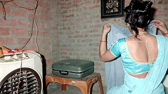 Your Shabnam Sister Hot Village Mummy First Time Chudai With Big Brother - Desi Bhabhi Hardcore Anal Doggy Style Hindi Sex Video