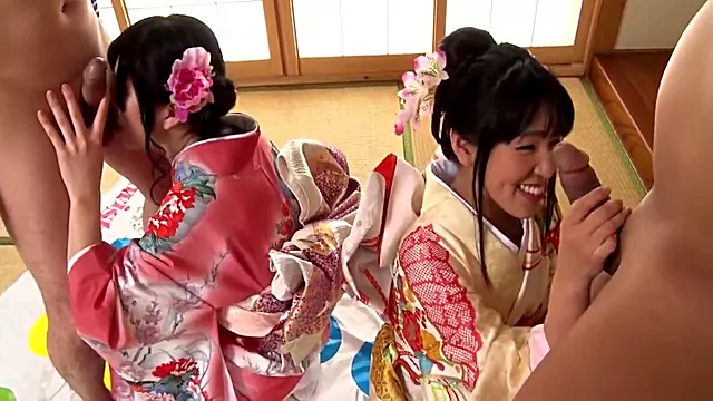 Caribbean : New Years Furisode Beauty 4 Colors Harrow Game! Dirty Juice Covered Nako Sudo Kaho Morisaki