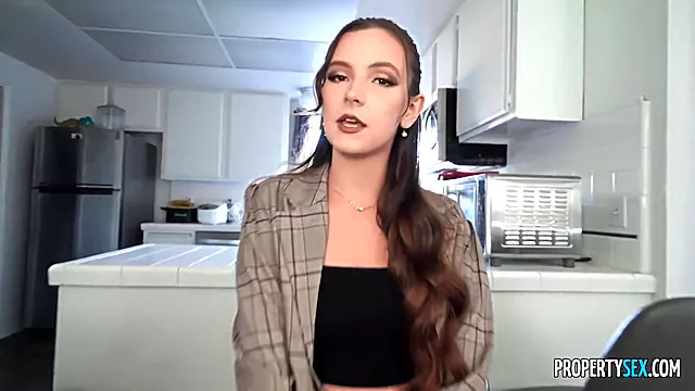 Bielizna Brunetka, Nie Chce, Pov, Podobasz, Żona, Nie Tak Mocno, Dawaj Żonę, Bielizna Koronkowa