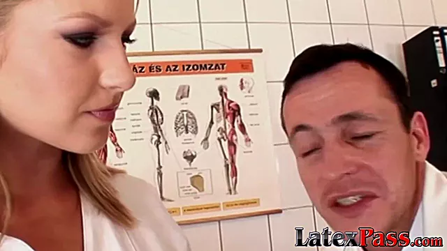 Anal Oral Seks, Üçlü Anal, Sarısın Babes, Fetis Sarışın, Sarışın Oral, Sakso Boşalma, Çarşalı Yüze Boşalma