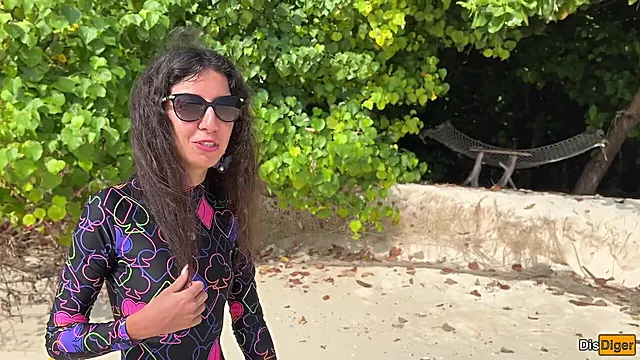 Cheating On My Girlfriend With A Beauty In The Bushes On The Maldives Beach