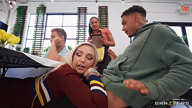 Blond Grote Pik, Grote Lul Diepkeel, Trio Grote Tieten Blondjes, Dikke Tieten Buiten, Grote Tieten