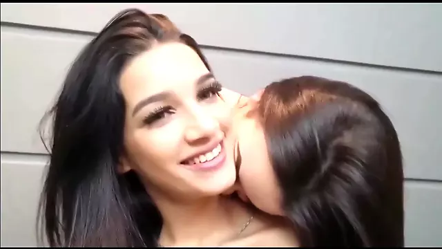 Bresilienne Fetiche, Brazilian Embrasse, Lesbiennes Bresiliennes, Lesbienne Fetichiste, Lesbiennes Hot And Mean