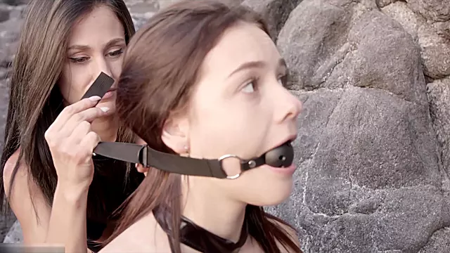 Bdsm خودارضایی, بی دی اس ام پستان, زن Bdsm, لزبین شاش خوری, لزبین ممه, لزبین زن, ممه, کوس شهوانی