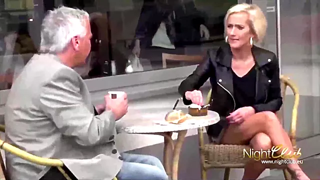 Duże Cycki Głębokie Gardło, Ostre Obciaganie, Loda I Cycki, Ostro Na Pieska, Stare Babcie