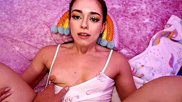 Video Gratis Vagina Dari Dekat, Belasan Close Up, Kaki, Memek, Puting Tetek, Payudara Kecil