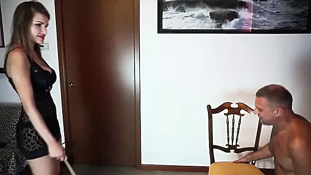 Amateur Atada, Lesbianas Amateur, Esclava Amateur, Amarrada Con Cuerdas, Lesbianas Primer Plano