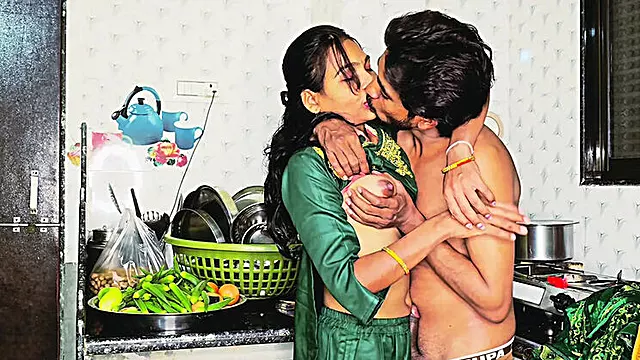 Desi Indian Girl Kavend91 Gets Hot in Kitchen - Audio Sex & Blowjob