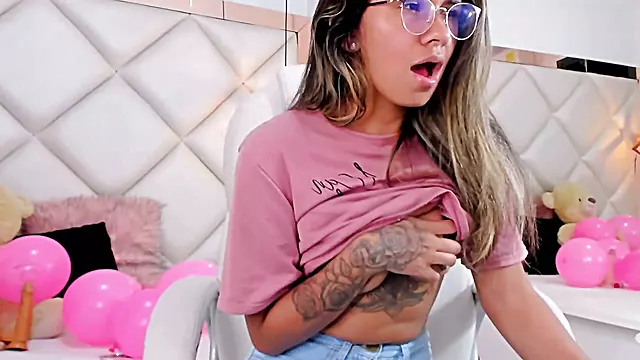 Tetonas Con Juguetes, Mujeres Muy Zorras, Sexo Con Toys Y Mujeres, Juguete Sola, Tetona Y Cornudo