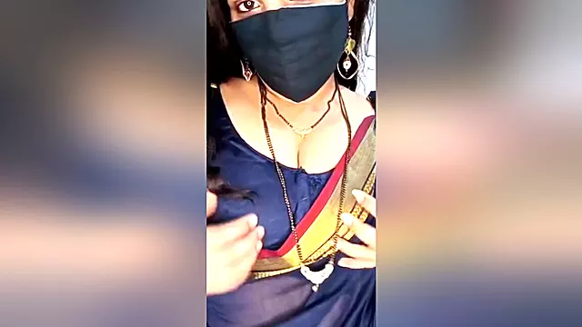 Desi Indian Aunty Saree Blouse Removing Webcam Show Live