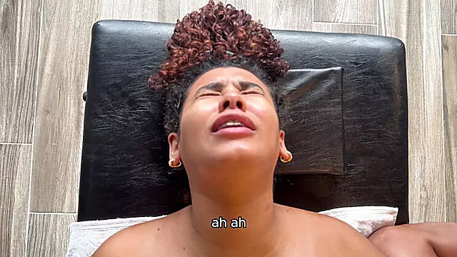 Bodie Besar, Lesbian Tetek Besar, Awek Orang Asli Sex Video, Badan Semok, Urut, Tua Dan Muda Lesbian