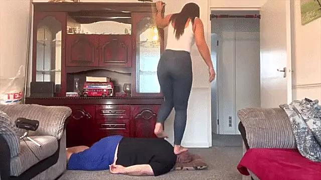 Miss Sinfultoes Stomping Your Head
