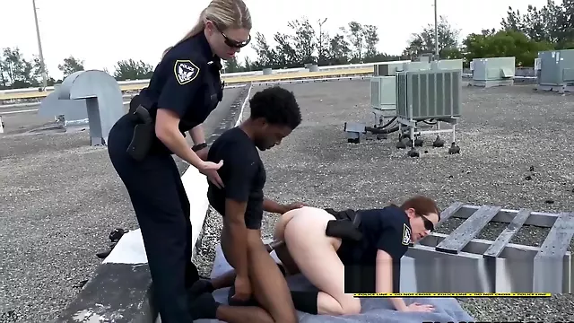 Grosse Brüste Interracial, Titten Threesome, Titten Interracial, Große Natürliche Titten Dreier