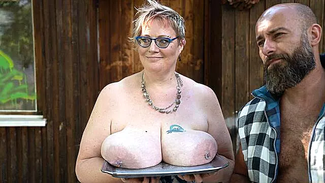 Grosses Fesses, Grosses Fat Mature, Chubby Levrette, Gros Seins Sexy, Missionnaire Bonne S