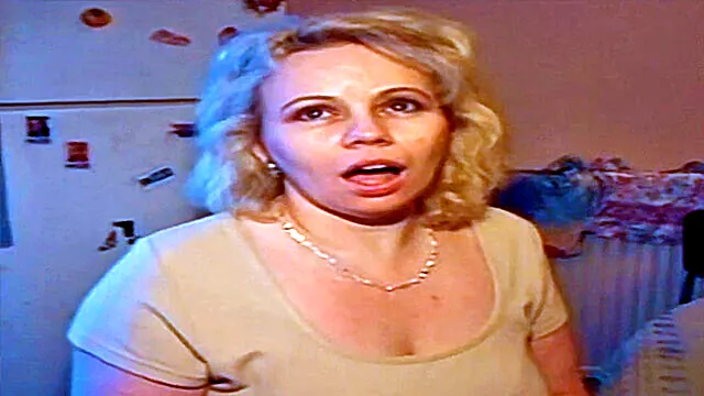 Amateur Blond Blasen, Blond Big Tits, Grosser Naturbusen Draussen, Blond Big Tits Milf, Blonde Hart Gefickt