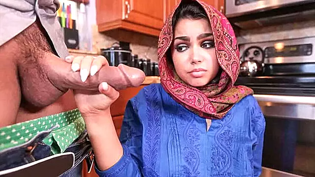Velke Zadky Arabky, Zadecky, Zadek Teen, Krásný Velký Kozy, Mlada Sexy, Prso V Zadku, Mlady S Velkyma