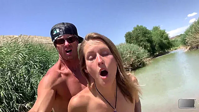 Amateur Blond, Amateure, Amateure Outdoor, Blond Big Tits Pov, Dicke Titten Outdoor, Gefallen