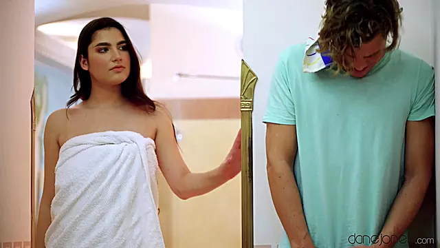 Nagy Mell Szopas, Nagy Mell Tini, Barna Haj, Barna Tini, Tini Misszionárus, Mell Handjob, Kézimunka Maszturbálás