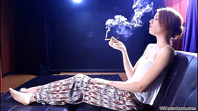 Lesbienne Rousse, Lesbiennes Fumeuses