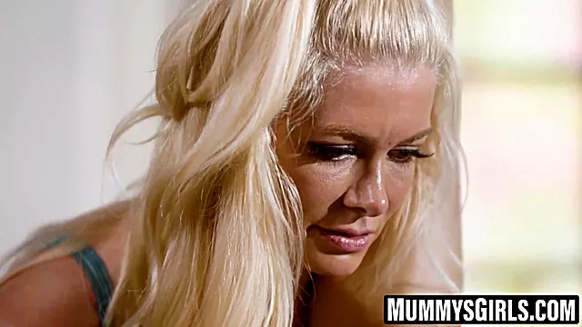 Porno Babe, Blondes Babe, Blond, Blonde Hart Gefickt, Milf Lesben, Yoga Lesbisch, Reife Frau, Milf Mutter