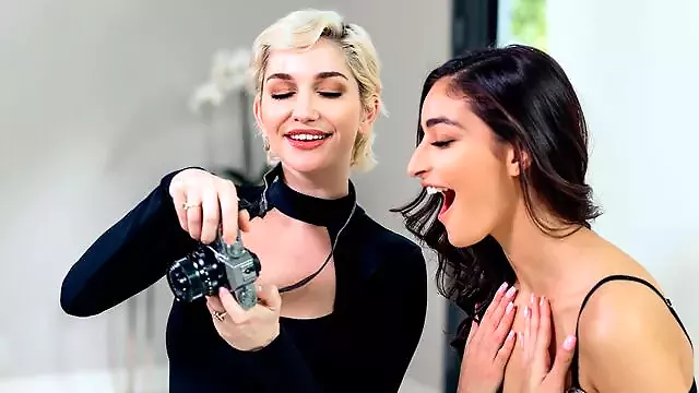 Naked: Emily & Skye