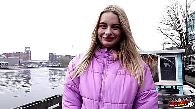 Blond Teen, Busty Blond Teen, Oog Blowjob, Lichaam, Sperma Deep In Keel, Ruig Doggy, Naturel, Meisje 18