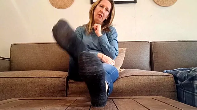 Solitario Amateur, Mqmf Amateur, Realidad Amateur, Pies De Mujeres, Pies Milf, Calcetines Fetiche De Pies
