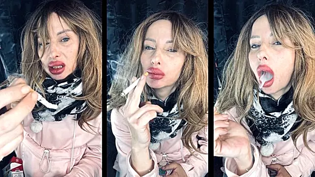 Styvmamma, Mamma Hemma, Smoking, Styvmor Röker, Mamma Ensam Hemma