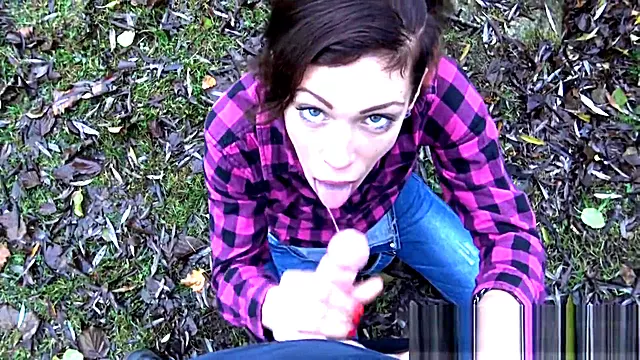 Amateure Handjob, Jung Amateur, Blasen Und Abspritzen, Outdoor Abspritzen, Französisch Blowjob