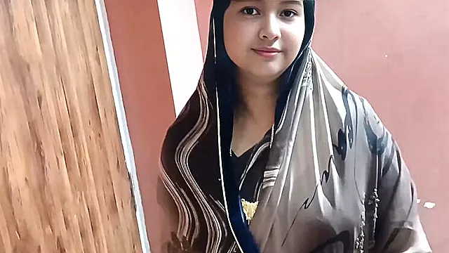 Hot Teacher Gets Fucked By Student For Extra Marks - Apple Porn