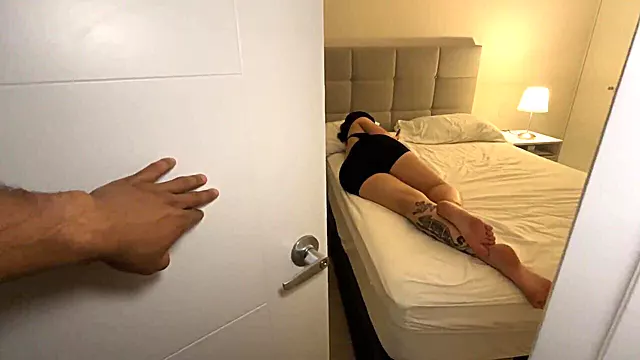 Veliki Kurac, Svršavanje Po Guzi, Matorke Jebane U Dupe, Sperma Na Odjeci, Sperma Po Kurcu