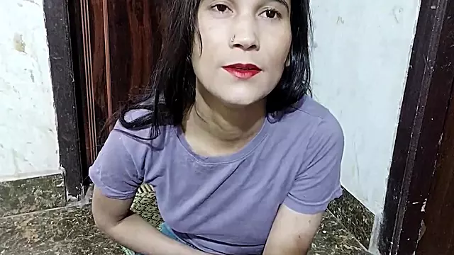 Li Ya In Muth Marte Hue Stepsister Ne Dekh