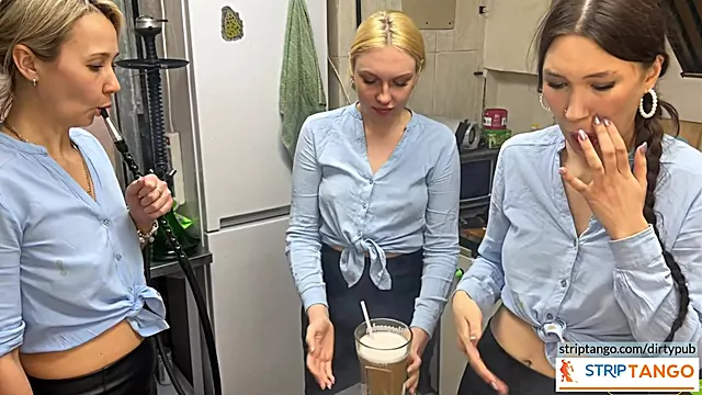 Isot Tissit Amatööri, Kuuma Babes, Kaunis Blondi, Isot Tissit Kotitekoinen, Lesbo Blondi, Blondi