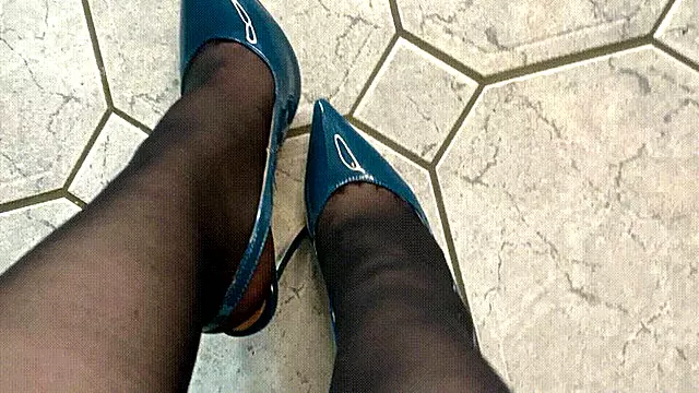 Stiefel Lecken, Female Domination, Heels Fetisch, Göttin Füße, Fuss Sklave, Heels Dominations